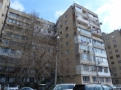 Satılır 2 otaqlı 68 m2 köhnə tikili 8 mkr