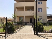 Satılır 5 otaqlı 450 m2 bağ evi Abşeron r.