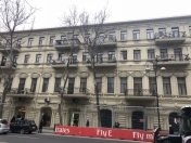 Satılır 10 otaqlı 330 m2 obyekt Sahil m.