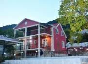 İcarəyə verilir 3 otaqlı 180 m2 bağ evi Qəbələ