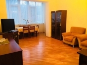 Satılır 2 otaqlı 60 m2 köhnə tikili 9 mkr