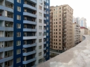 Satılır 3 otaqlı 136 m2 yeni tikili Nizami m.