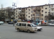 Satılır 1 otaqlı 35 m2 köhnə tikili İnşaatçılar m.