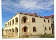 Satılır 5 otaqlı 500 m2 həyət evi Bülbülə