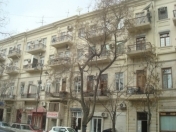 İcarəyə verilir 2 otaqlı 66 m2 köhnə tikili Sahil m.