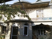 Satılır 5 otaqlı 300 m2 həyət evi Nəsimi m.