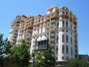 İcarəyə verilir 4 otaqlı 260 m2 yeni tikili Nizami m.