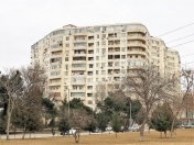 Satılır 4 otaqlı 120 m2 yeni tikili Qara Qarayev m.