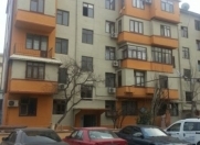 Satılır 2 otaqlı 47 m2 köhnə tikili 2 mkr