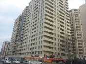 Satılır 4 otaqlı 180 m2 yeni tikili Babək Plaza