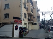 Satılır 4 otaqlı 80 m2 köhnə tikili ABŞ səfirliyi