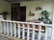 Satılır 10 otaqlı 300 m2 həyət evi Binəqədi