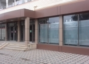 İcarəyə verilir 5 otaqlı 600 m2 obyekt Neapol dairəsi