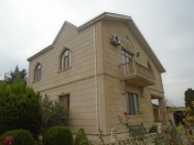 İcarəyə verilir 4 otaqlı 200 m2 bağ evi Ayna Sultanova heykəli