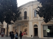 Satılır 2 otaqlı 99 m2 köhnə tikili Azərbaycan kinoteatrı