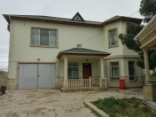İcarəyə verilir 5 otaqlı 320 m2 villa Botanika bağı
