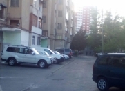 Satılır 3 otaqlı 70 m2 köhnə tikili Qara Qarayev m.