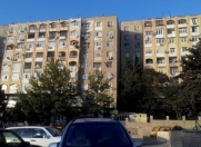 Satılır 3 otaqlı 70 m2 köhnə tikili Neftçilər m.