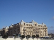 Satılır 2 otaqlı 56 m2 köhnə tikili Azneft meydanı