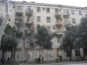 İcarəyə verilir 2 otaqlı 55 m2 köhnə tikili Heydər Əliyev Mərkəzi