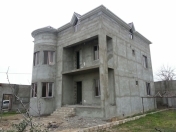 Satılır 8 otaqlı 380 m2 villa Buzovna