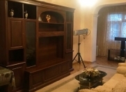 İcarəyə verilir 3 otaqlı 70 m2 köhnə tikili 4 mkr