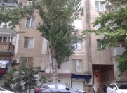 Satılır 3 otaqlı 65 m2 köhnə tikili Azadlıq prospekti m.