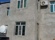 Satılır 5 otaqlı 220 m2 həyət evi Binə