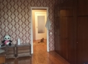 İcarəyə verilir 3 otaqlı 70 m2 köhnə tikili Həzi Aslanov m.