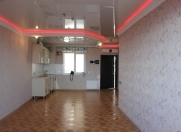 Satılır 2 otaqlı 65 m2 köhnə tikili Gənclik m.