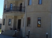 İcarəyə verilir 7 otaqlı 300 m2 bağ evi Qəbələ