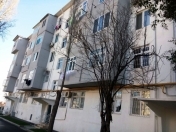 Satılır 2 otaqlı 45 m2 köhnə tikili Zərifə Əliyeva adına park