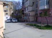 Satılır 2 otaqlı 30 m2 köhnə tikili Badamdar