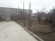 Satılır 3 otaqlı 0.6 m2 həyət evi Y.Suraxanı