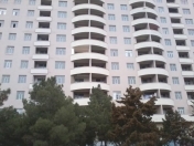 İcarəyə verilir 3 otaqlı 130 m2 yeni tikili Ayna Sultanova heykəli
