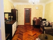 Satılır 4 otaqlı 110 m2 köhnə tikili Milli Konservatoriya