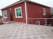 Satılır 8 otaqlı 250 m2 həyət evi Koroğlu m.
