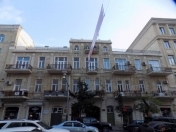 Satılır 1 otaqlı 45 m2 köhnə tikili Səbail r.