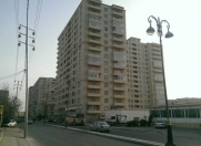 İcarəyə verilir 4 otaqlı 153 m2 yeni tikili Badamdar