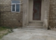 Satılır 5 otaqlı 130 m2 həyət evi Albalı