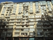 Satılır 4 otaqlı 160 m2 yeni tikili Nizami m.