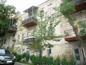 İcarəyə verilir 2 otaqlı 70 m2 köhnə tikili Şəlalə parkı