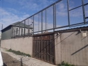 Satılır 3 otaqlı 300 m2 həyət evi Xaçmaz