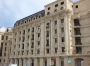 İcarəyə verilir 4 otaqlı 125 m2 yeni tikili Səbail r.