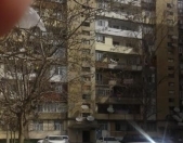 Satılır 2 otaqlı 45 m2 köhnə tikili Nəsimi m.