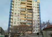 Satılır 3 otaqlı 132 m2 yeni tikili Gənclik m.