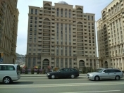 Satılır 3 otaqlı 120 m2 yeni tikili Bayıl