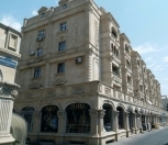 Satılır 2 otaqlı 65 m2 köhnə tikili Gənclik m.