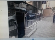 Satılır 3 otaqlı 15 m2 obyekt Nizami m.