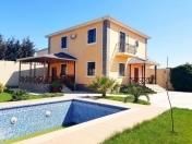 Satılır 4 otaqlı 220 m2 bağ evi Mərdəkan